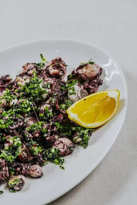 Poulpe grillé, persillade